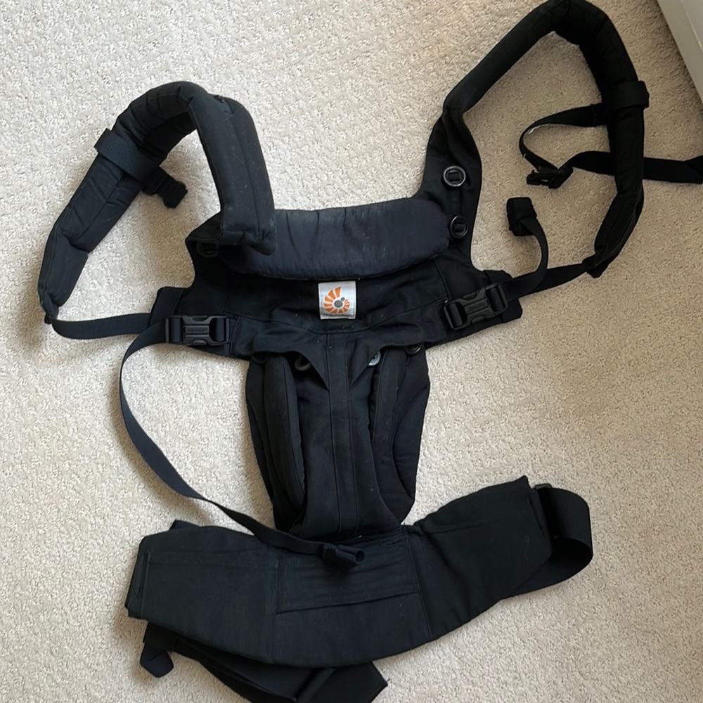 Ergobaby Omni360 black